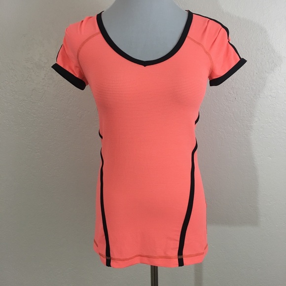 lululemon athletica Tops - Lululemon Run Team Spirit Tech Shirt size 4 Coral